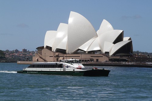 RiverCat 'Evonne Goolagong' at Circular Quay
