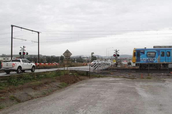 Siemens 826M arrives into Cardinia Road station on a down Pakenham service