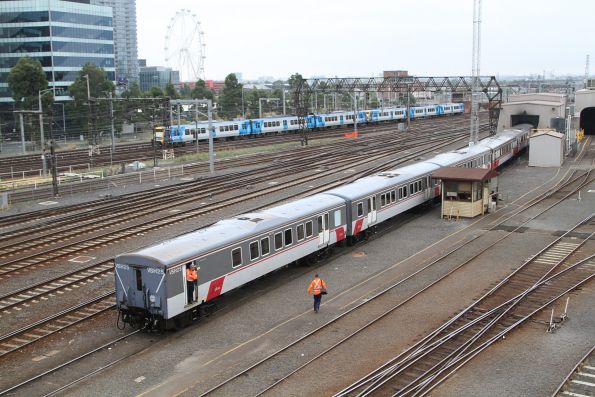 Y129 shunts a H set out of the carriage wash at Dudley Street